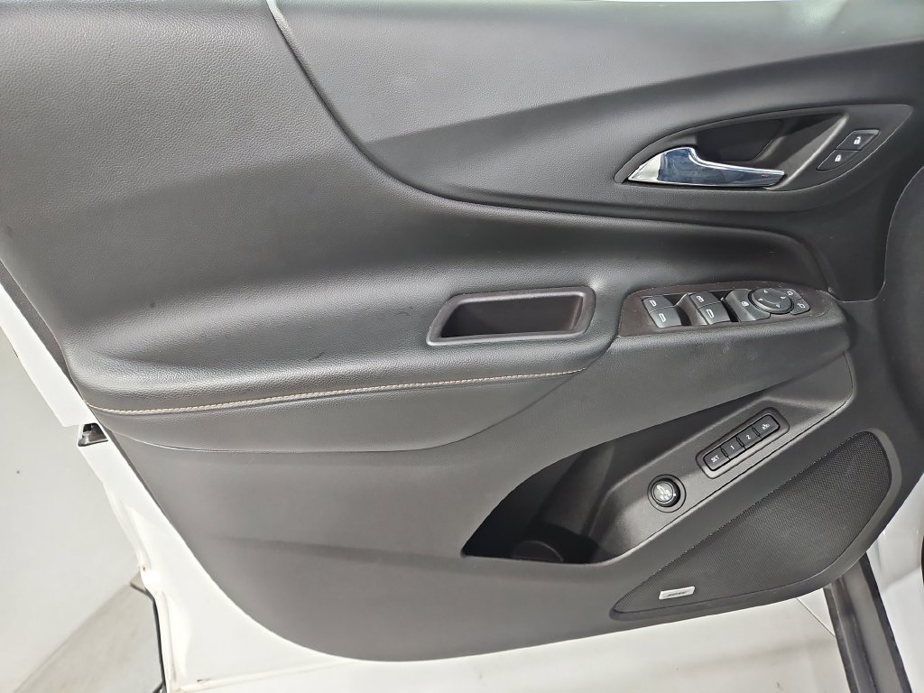 Used 2020 Chevrolet Equinox Premier AWD/4WD image 11
