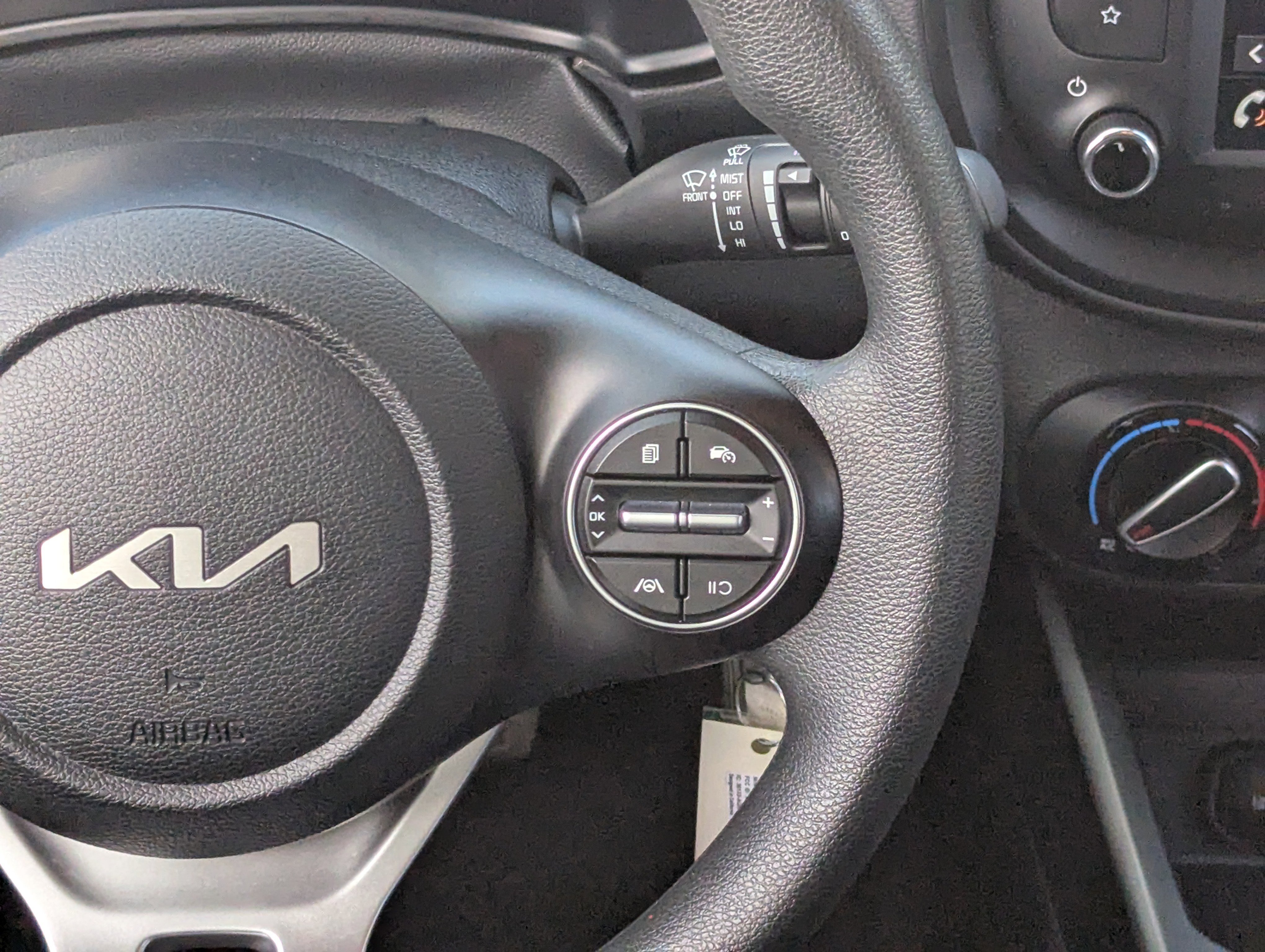 Certified 2025 Kia Soul LX image 18