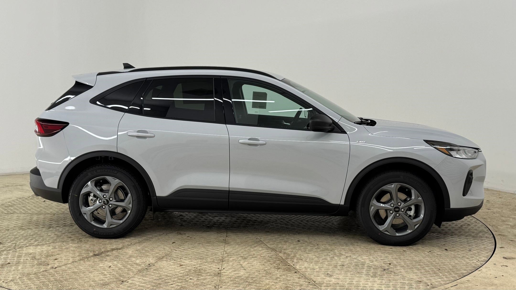 New 2026 Ford Escape ST-Line w/ Tech Pack #1 FWD image 8