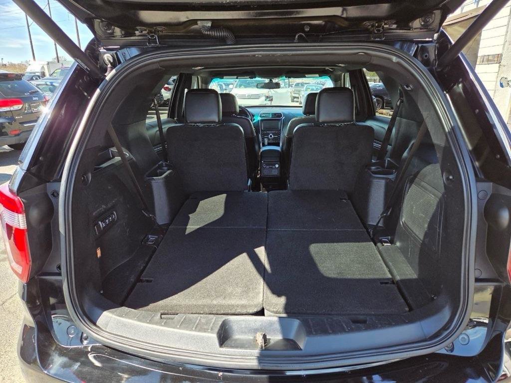 Used 2016 Ford Explorer Sport w/ Equipment Group 401A AWD/4WD image 16
