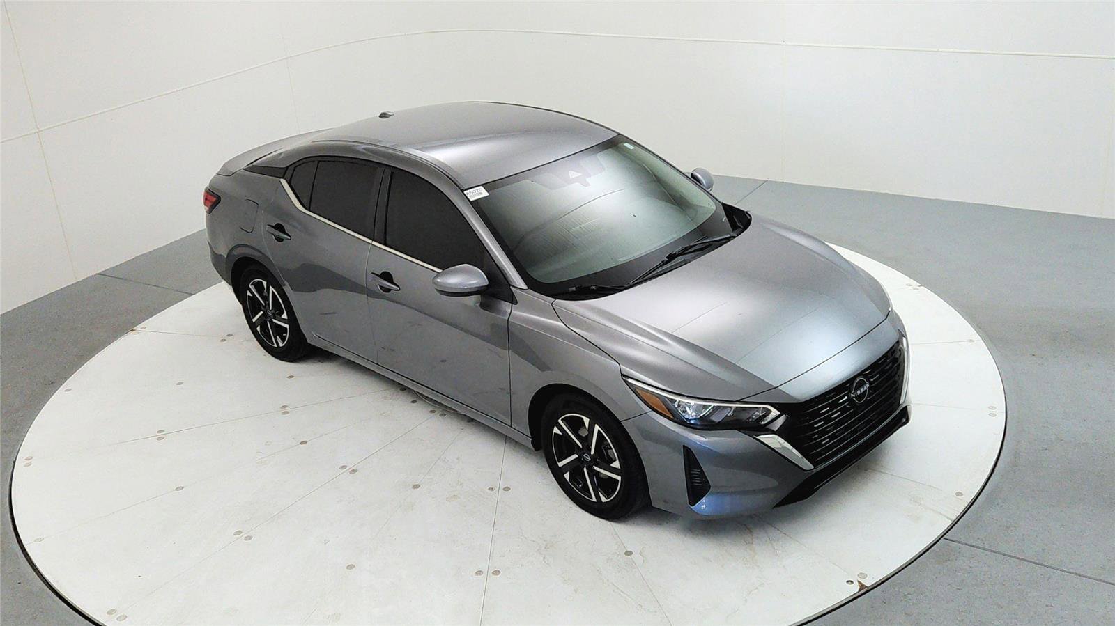 Used 2024 Nissan Sentra SV image 13