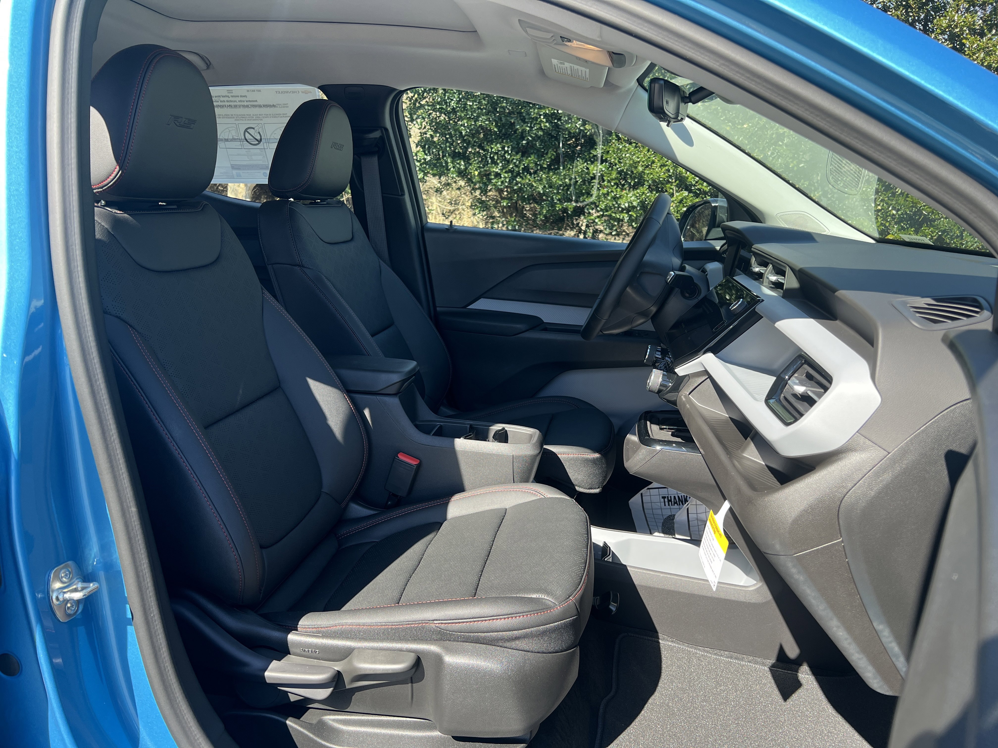 New 2027 Chevrolet Bolt RS w/ Technology Package image 33