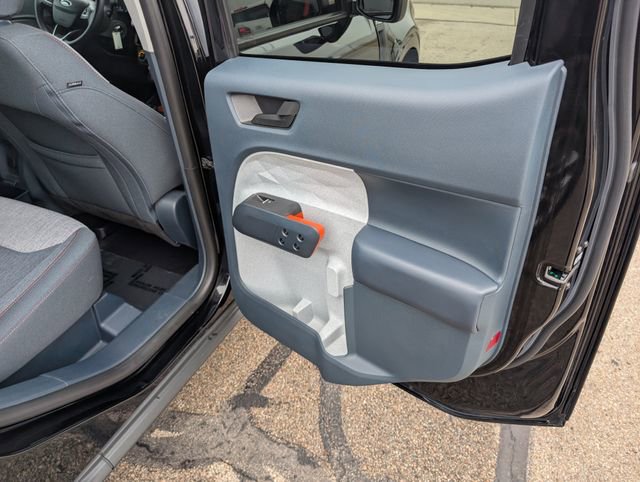 Used 2022 Ford Maverick XLT image 7