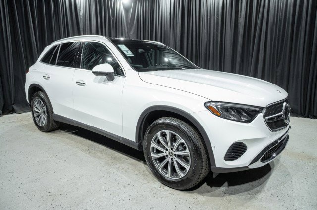 Certified 2026 Mercedes-Benz GLC 300 4MATIC image 3