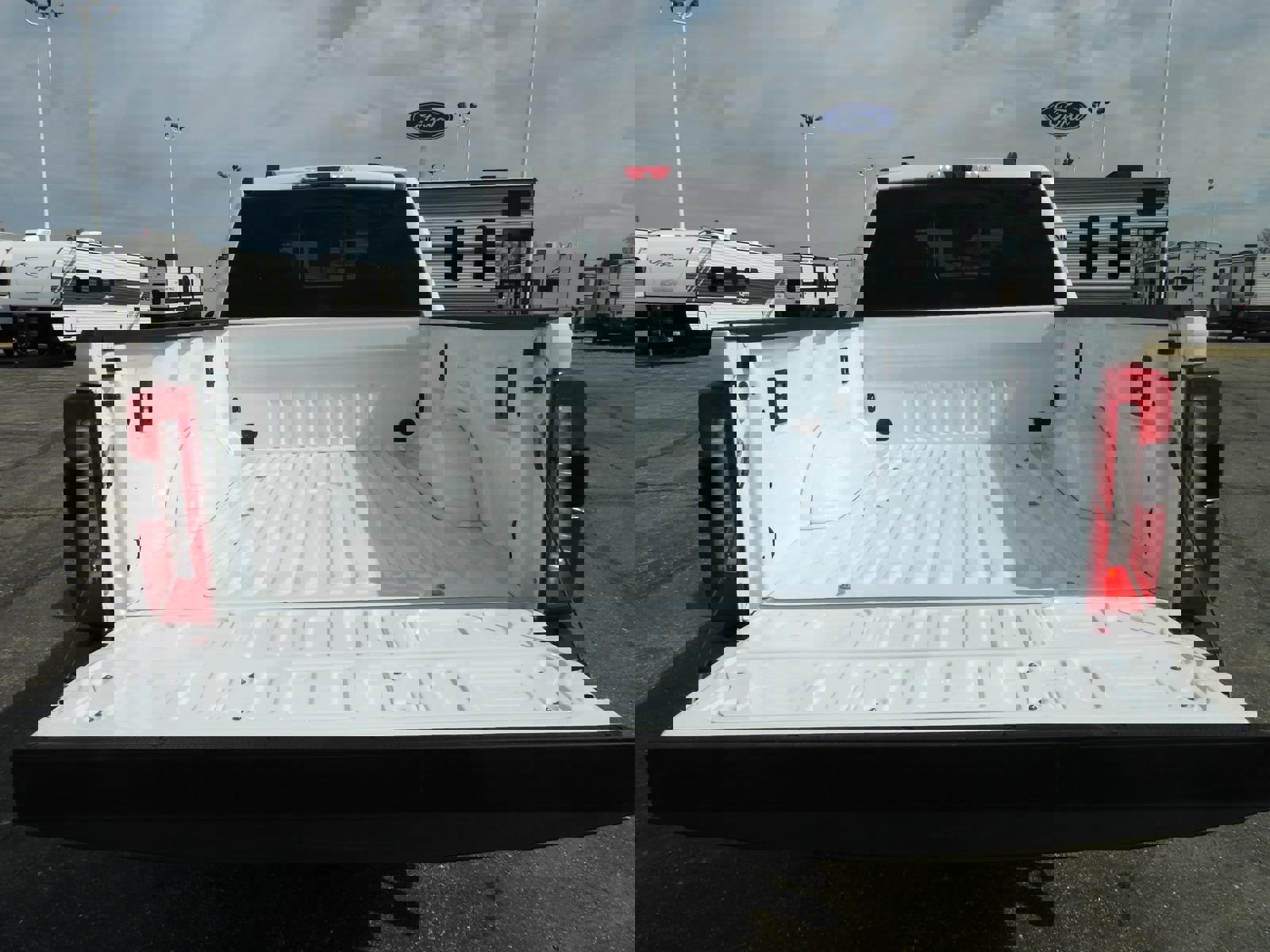 New 2025 Ford F250 Lariat w/ Chrome Package image 45