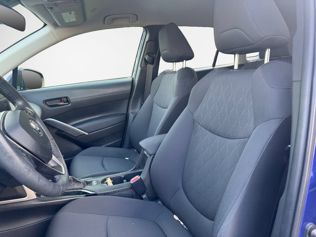 Used 2023 Toyota Corolla Cross LE AWD/4WD image 11