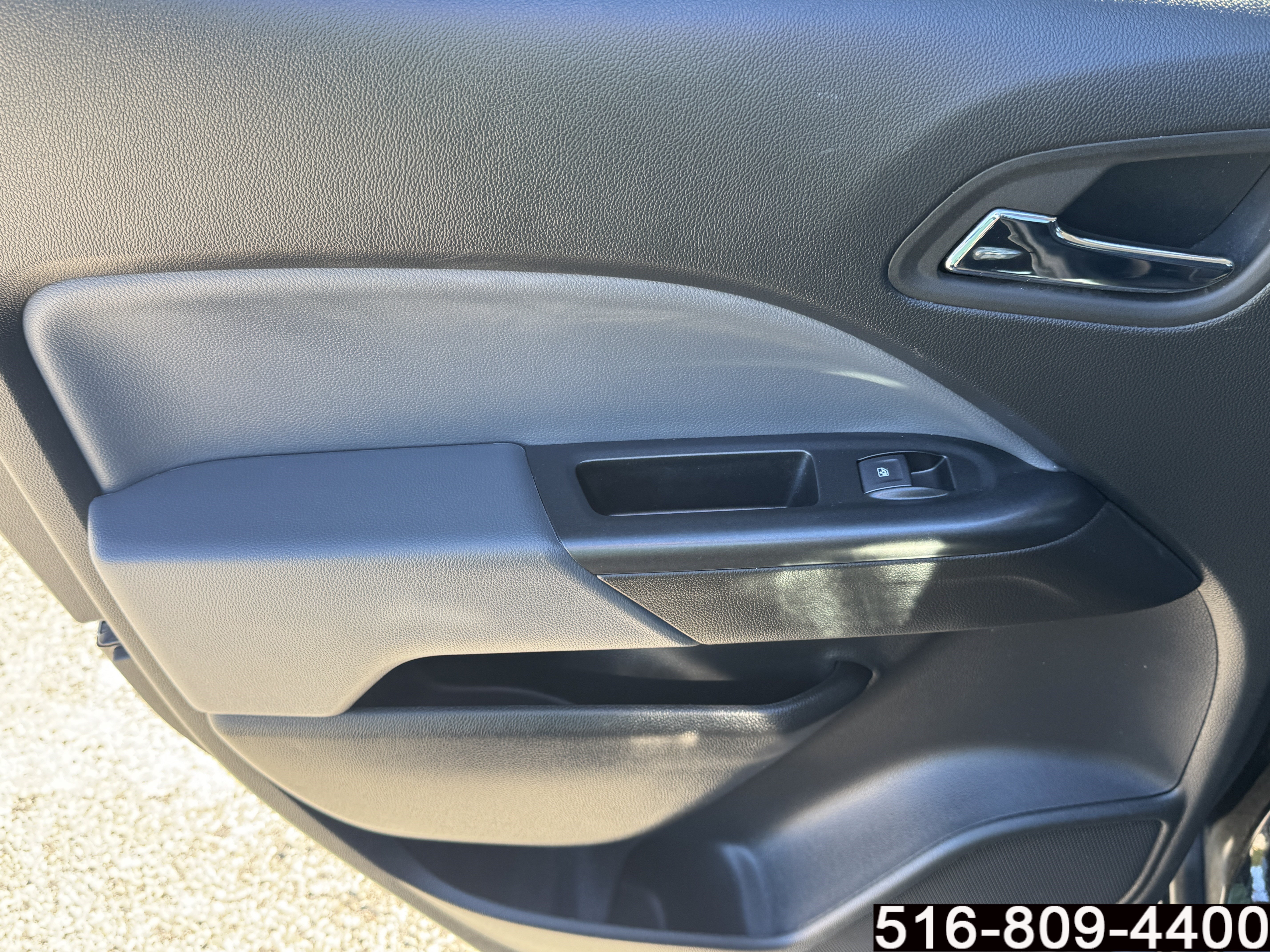 Used 2022 Chevrolet Colorado Z71 AWD/4WD image 34