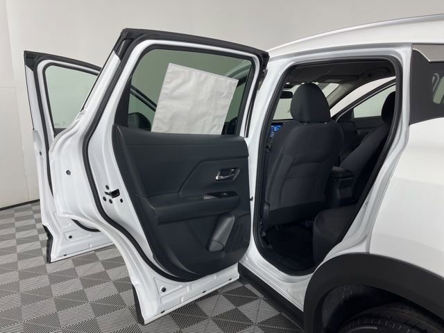 New 2026 Nissan Kicks SV image 39