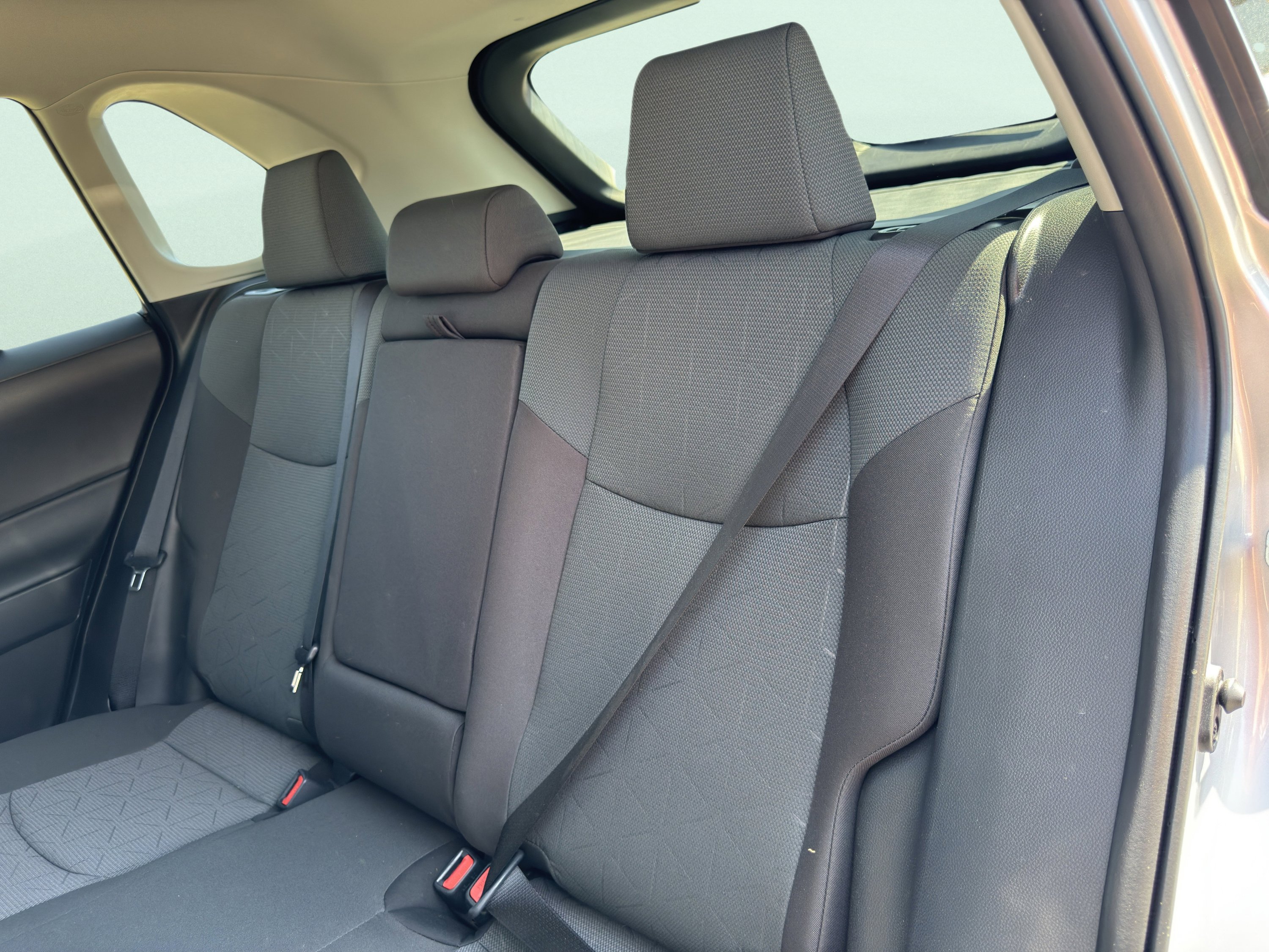 Used 2025 Toyota RAV4 XLE image 19