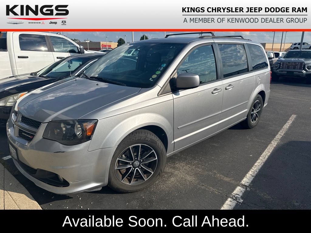 Used 2016 Dodge Grand Caravan R/T FWD image 1