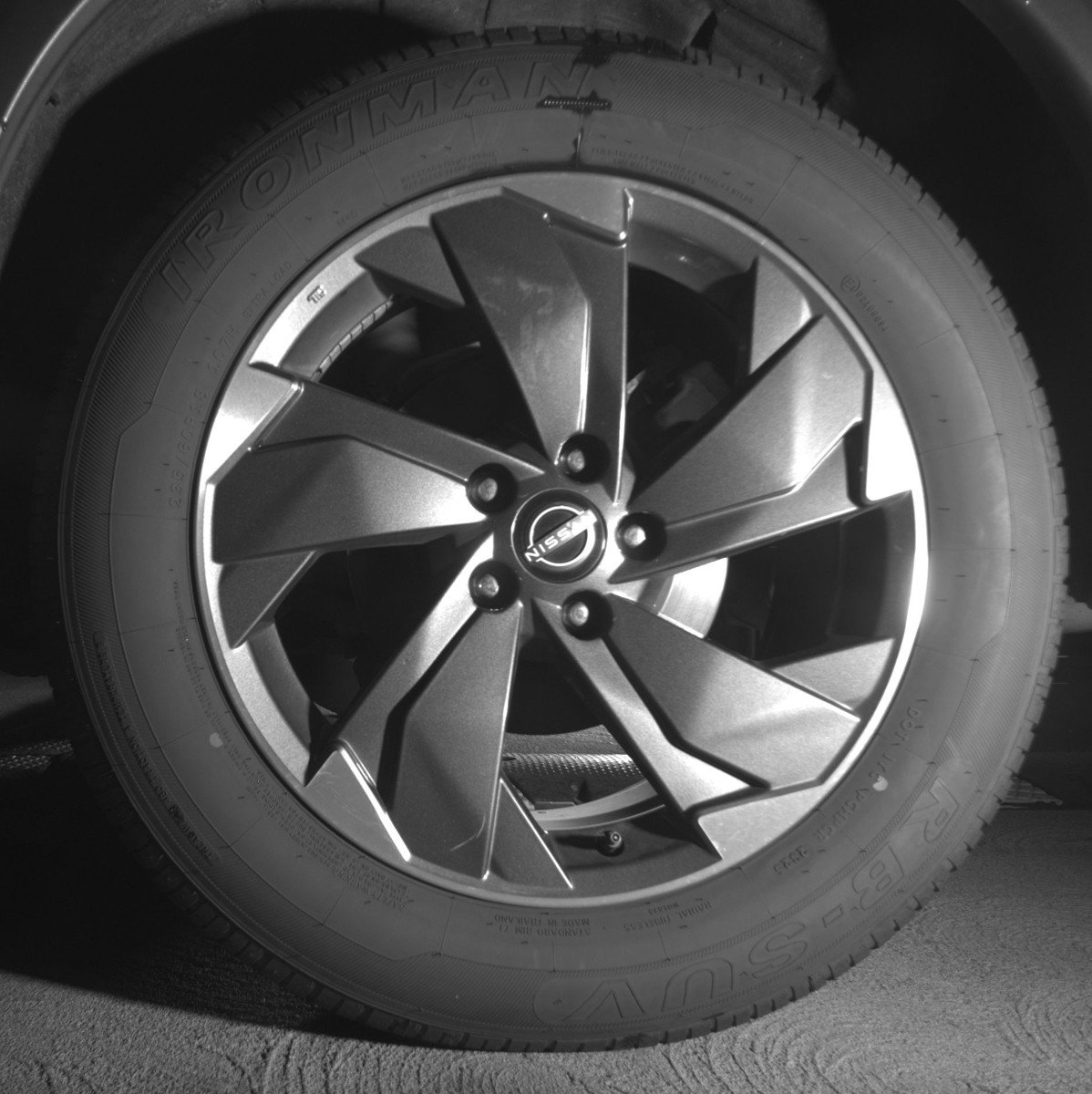 Used 2025 Nissan Rogue SV image 14