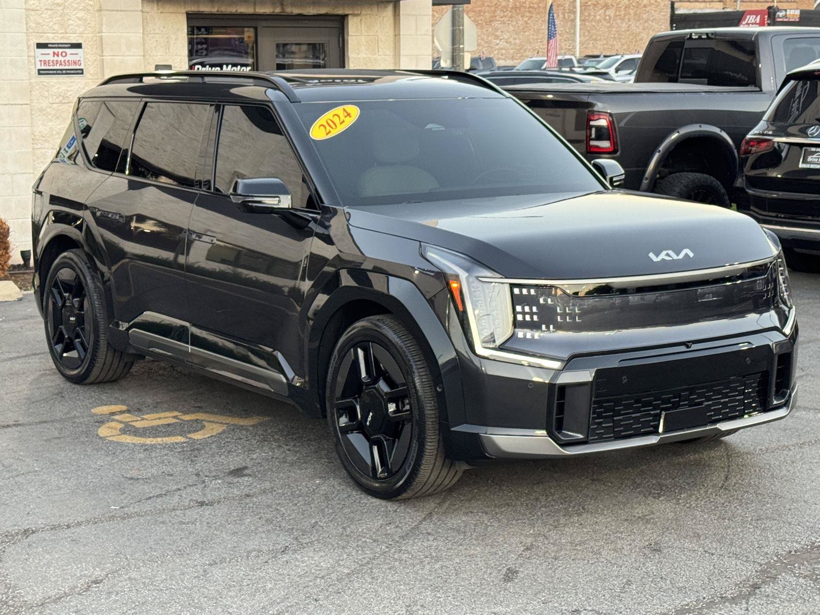 Used 2024 Kia EV9 GT-Line AWD/4WD image 17