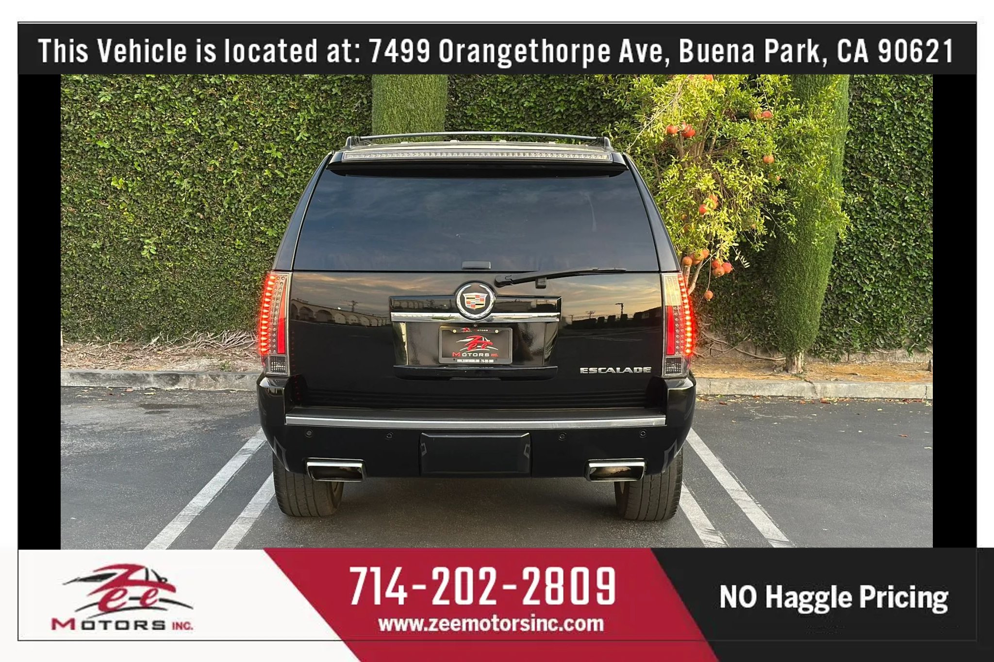 Used 2013 Cadillac Escalade Premium AWD/4WD image 8