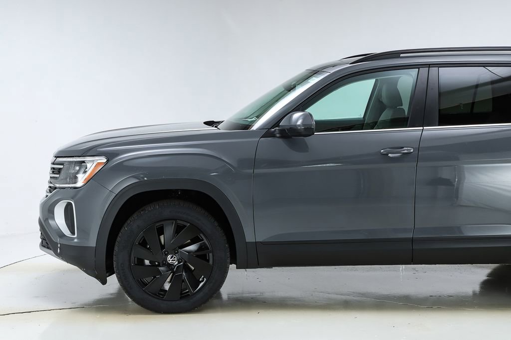 New 2026 Volkswagen Atlas SE image 3