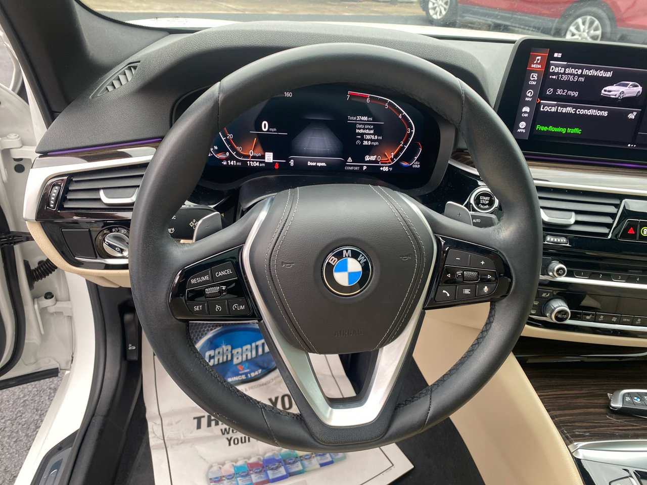 Used 2023 BMW 530i w/ Convenience Package image 17