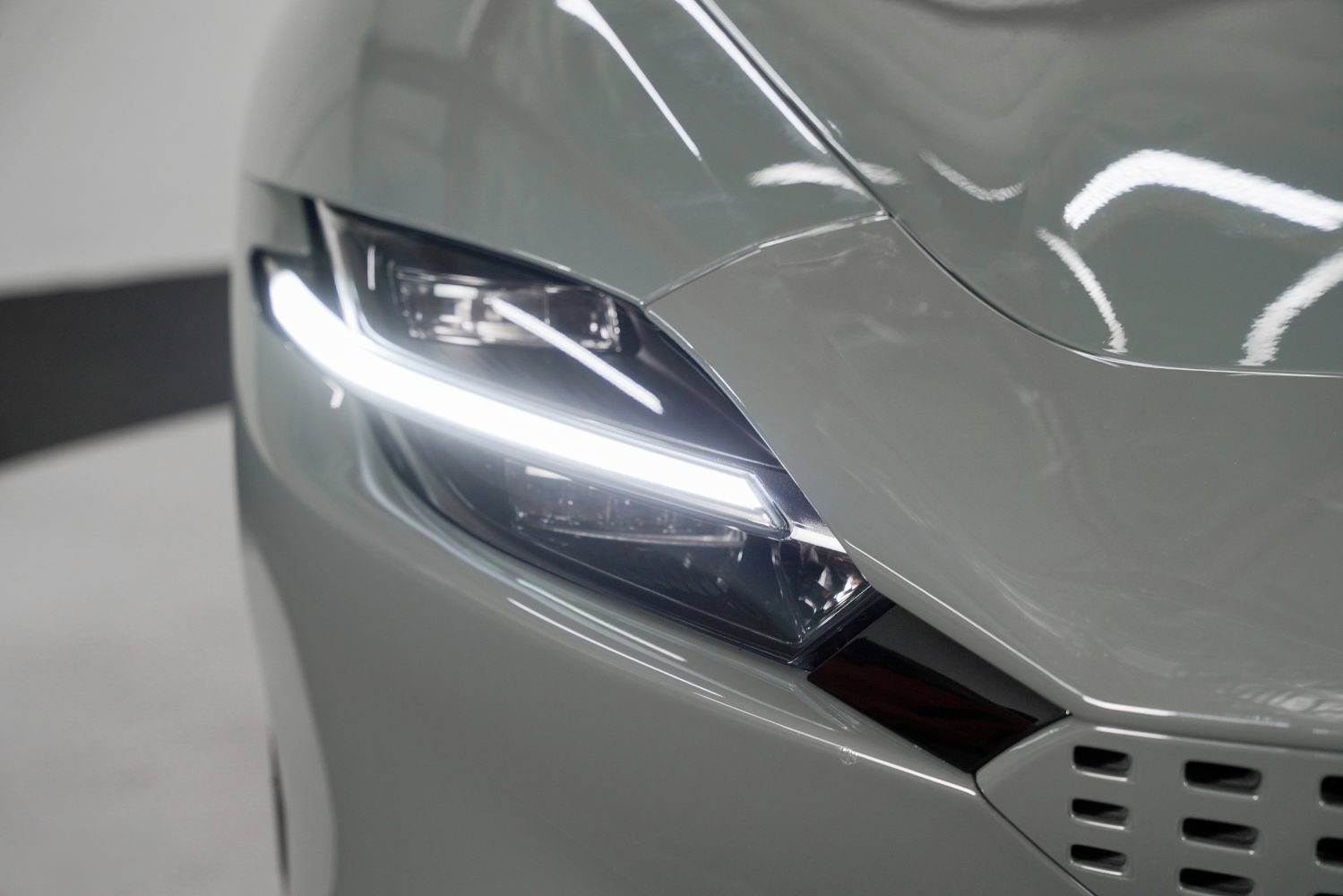 Used 2022 Ferrari Roma image 12