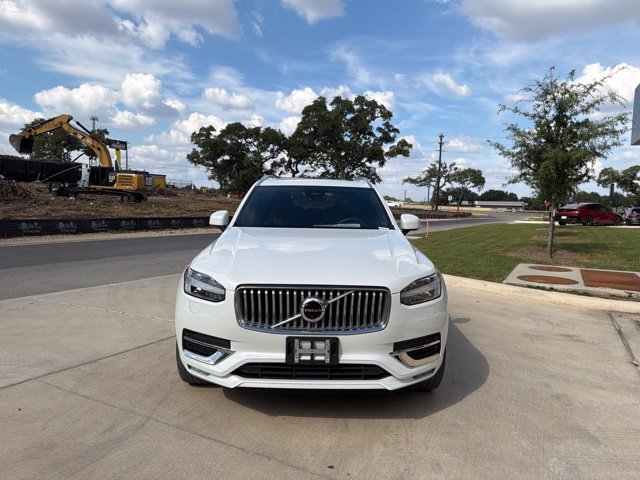 Used 2023 Volvo XC90 B6 Plus w/ Protection Package Premier AWD/4WD image 7