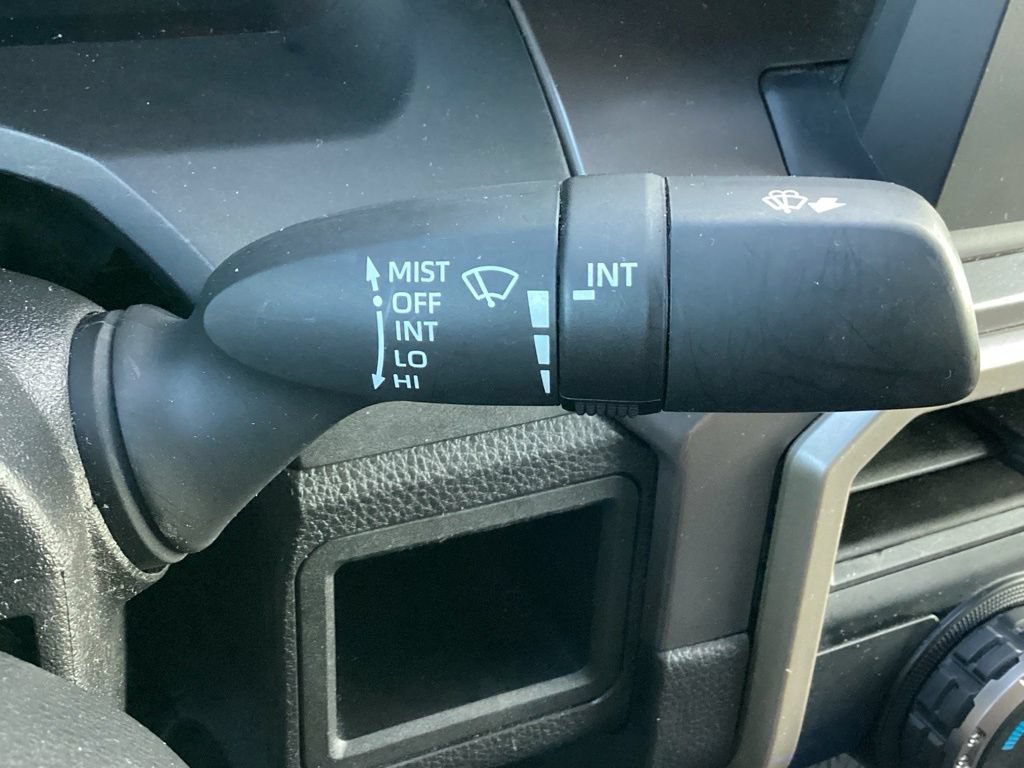Used 2024 Toyota Tacoma SR5 AWD/4WD image 23