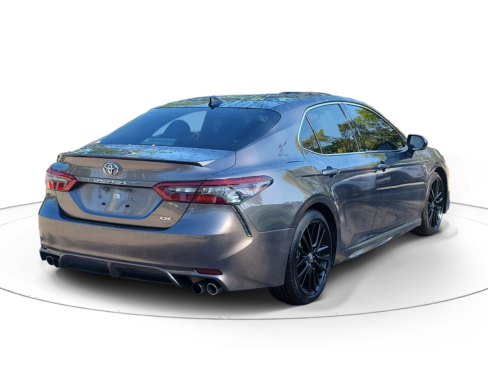 Used 2022 Toyota Camry XSE w/ Navigation Package FWD image 4