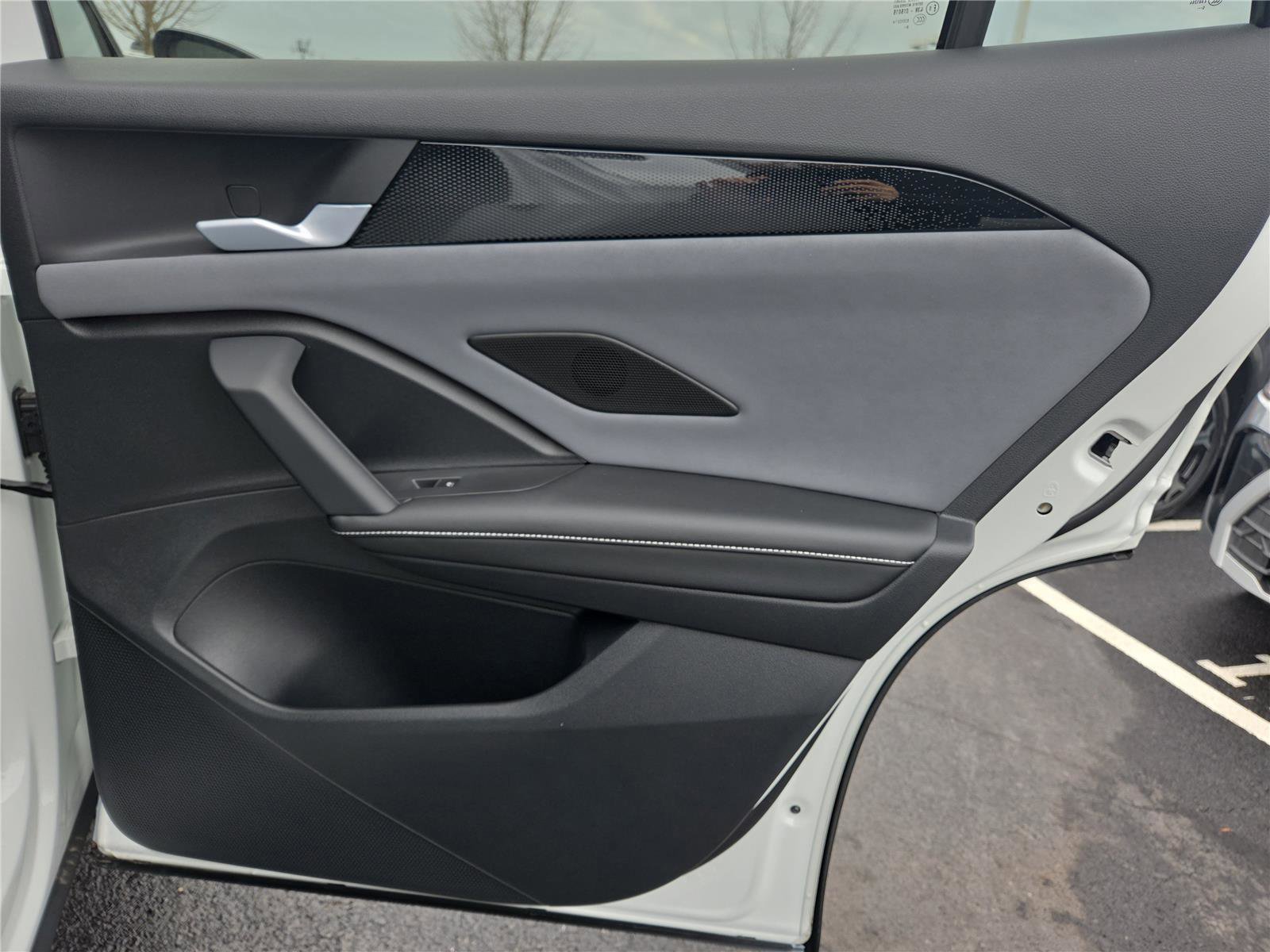 New 2026 Volkswagen Tiguan SE R-Line image 30