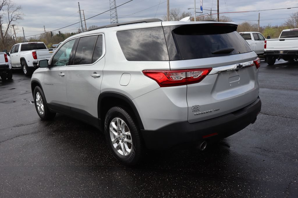 Used 2021 Chevrolet Traverse LT AWD/4WD image 3