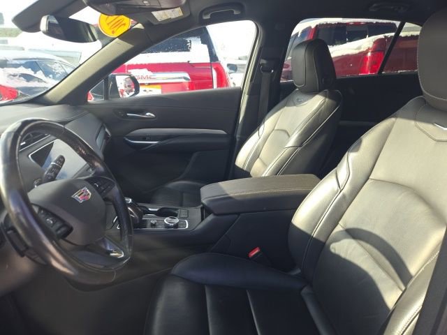 Certified 2019 Cadillac XT4 Premium Luxury w/ Cold Weather Package image 15
