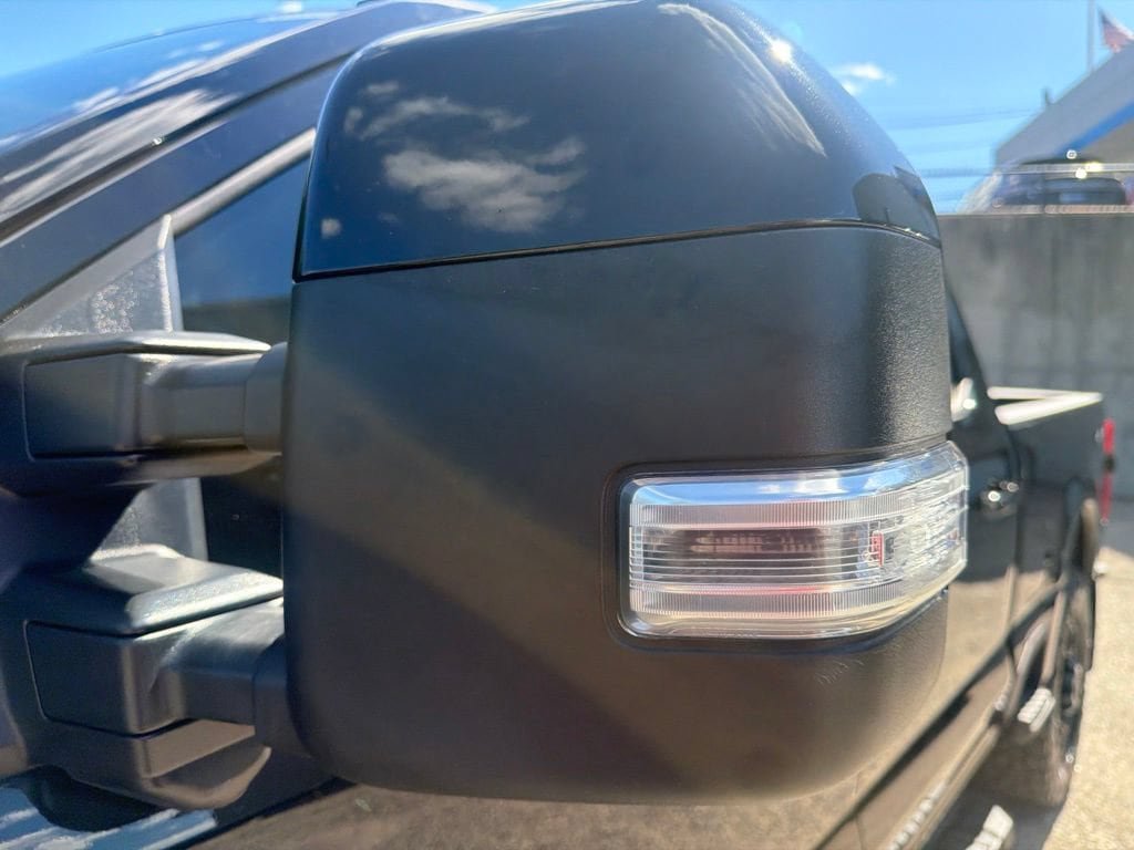 Used 2023 Ford F250 Lariat w/ Black Appearance Package AWD/4WD image 12