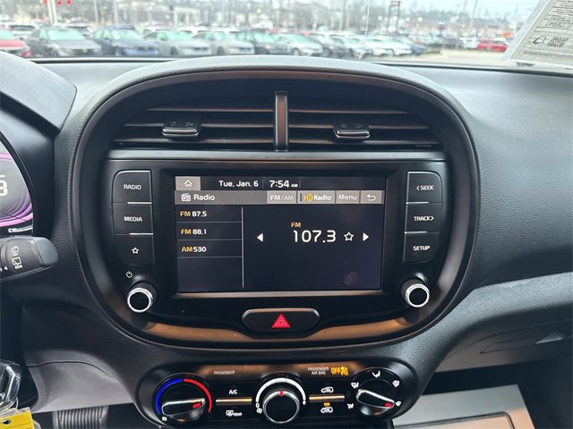 Used 2024 Kia Soul LX w/ Option Group 015 image 18