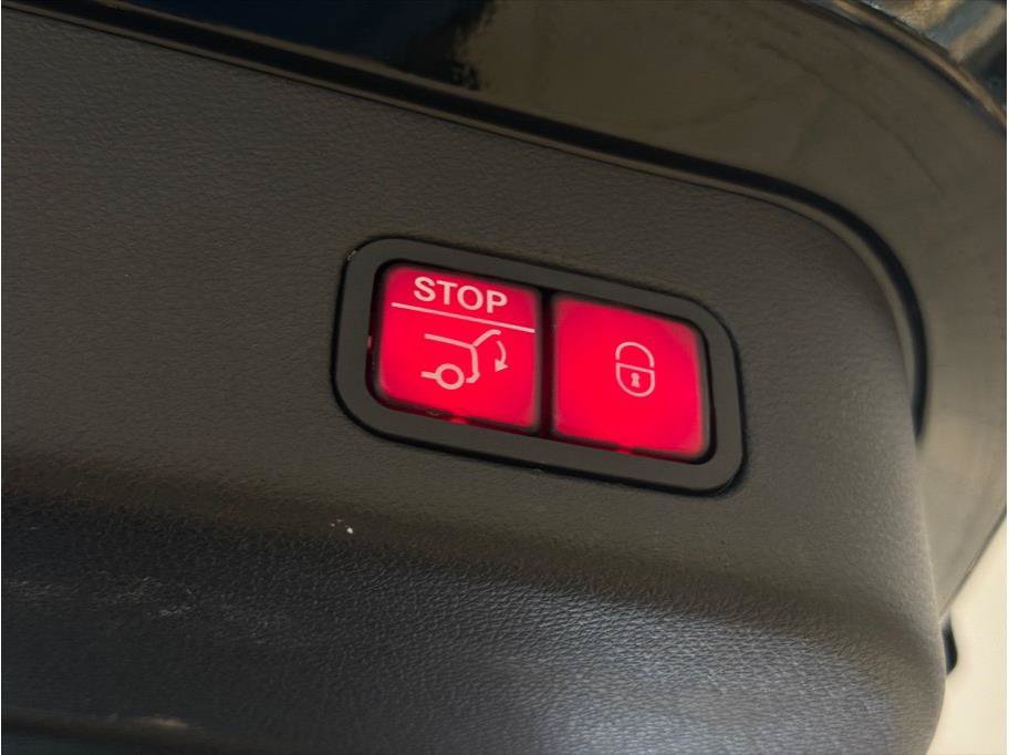 Used 2019 Mercedes-Benz GLE 63 AMG 4MATIC image 33