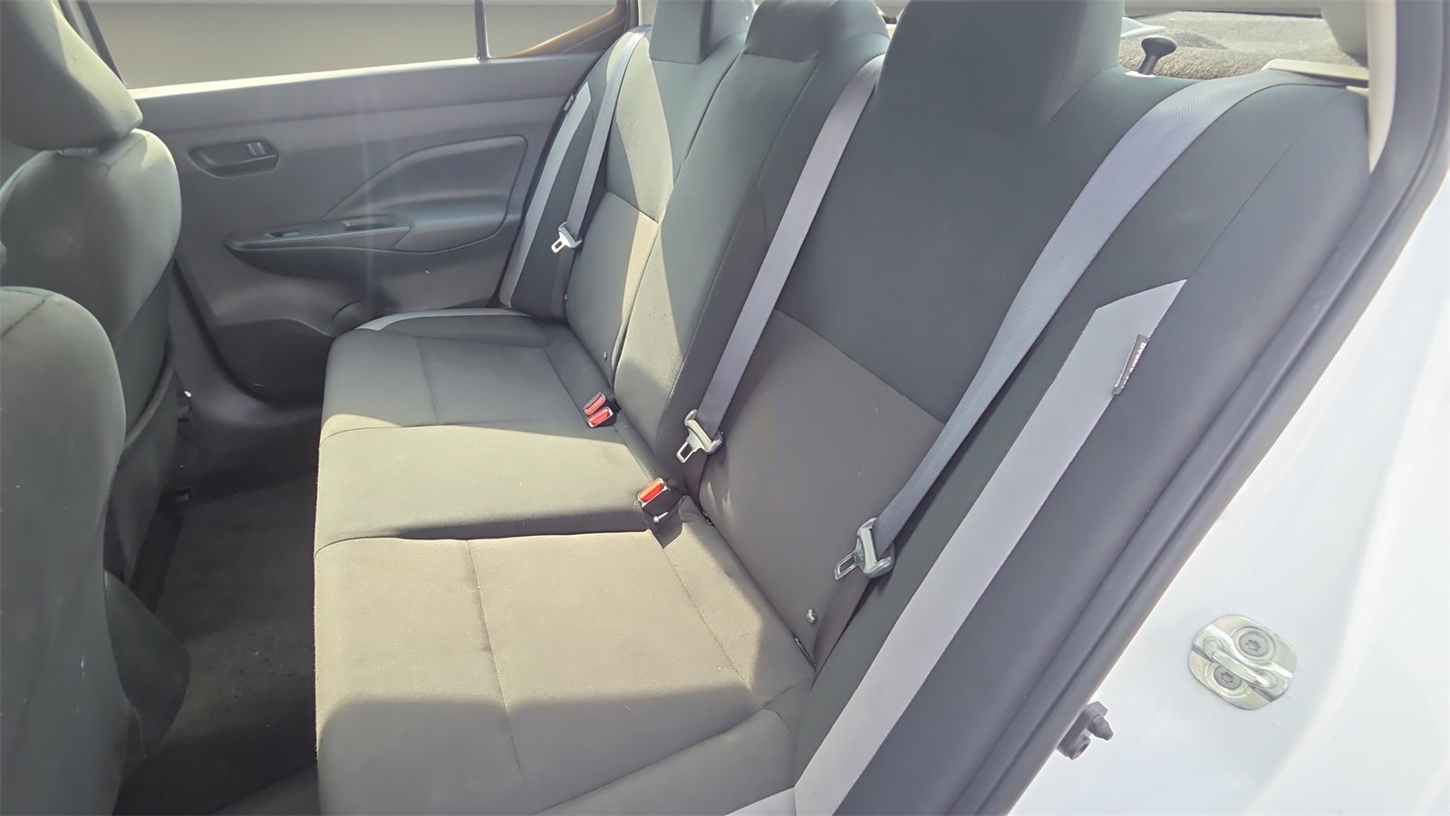 Used 2025 Nissan Versa S w/ S Plus Package image 20