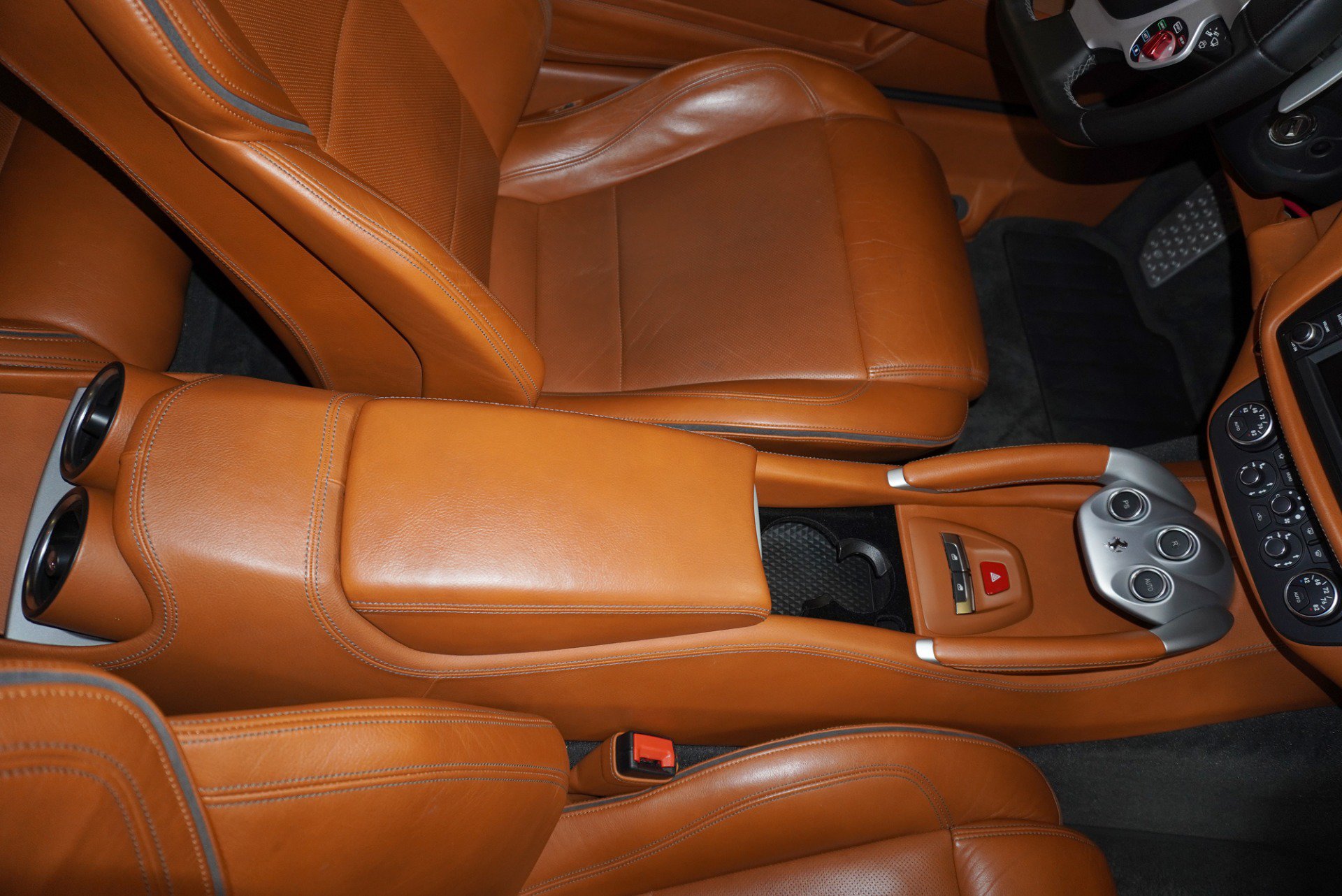 Used 2012 Ferrari FF AWD/4WD image 37