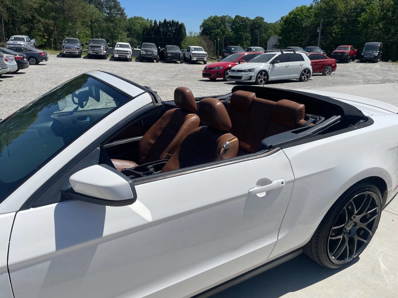 Used 2010 Ford Mustang GT Premium RWD image 23