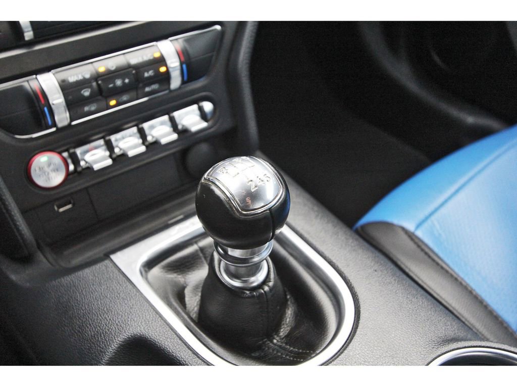 Used 2022 Ford Mustang GT w/ Equipment Group 301A RWD image 22