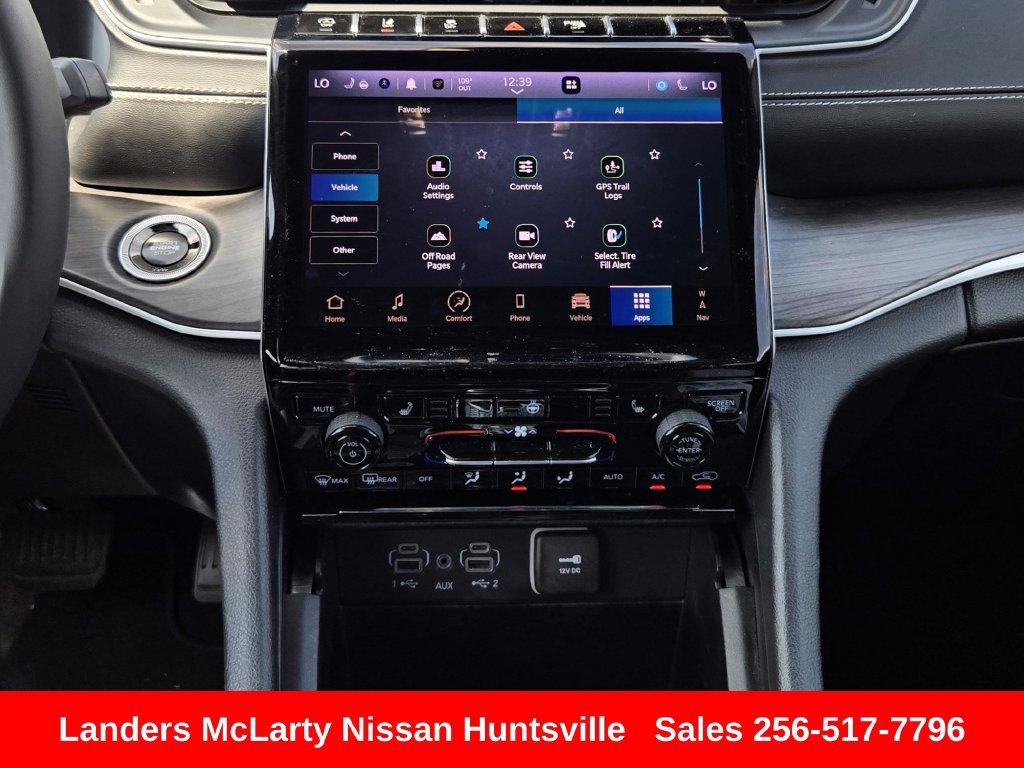 Used 2024 Jeep Grand Cherokee L Limited w/ Black Appearance Package AWD/4WD image 18
