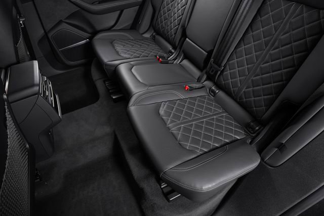 Used 2024 Audi SQ8 Prestige image 24