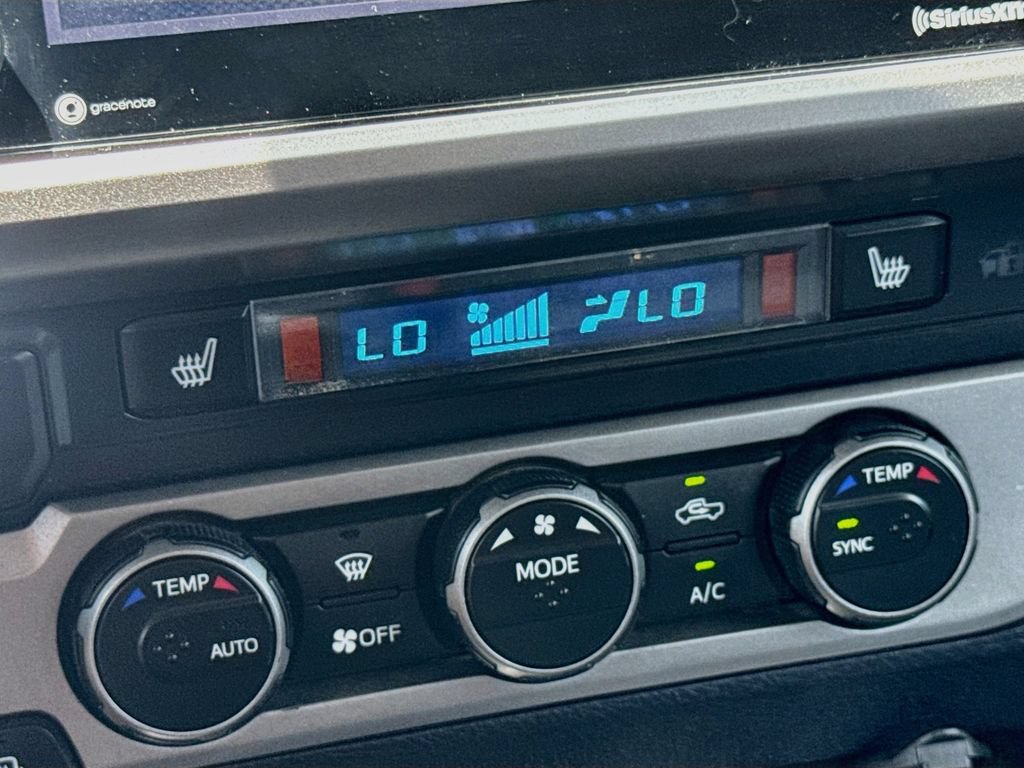 Used 2021 Toyota Tacoma TRD Sport AWD/4WD image 21