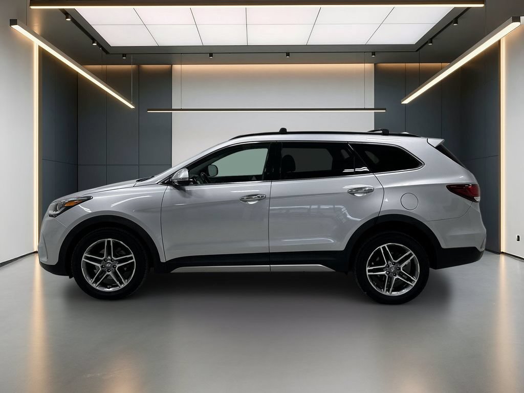 Used 2017 Hyundai Santa Fe Limited AWD/4WD image 2