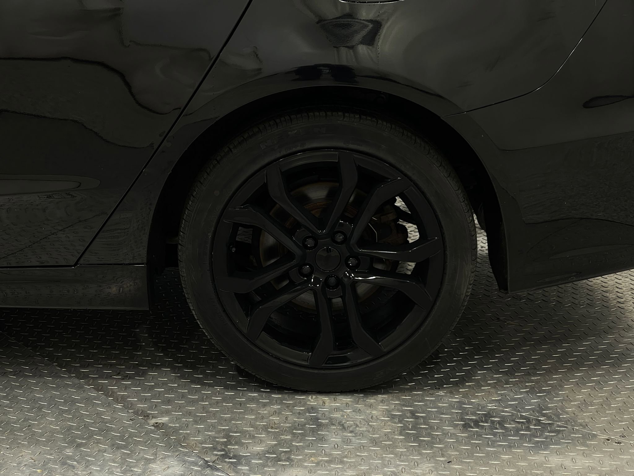 Used 2019 Ford Fusion SEL FWD image 33