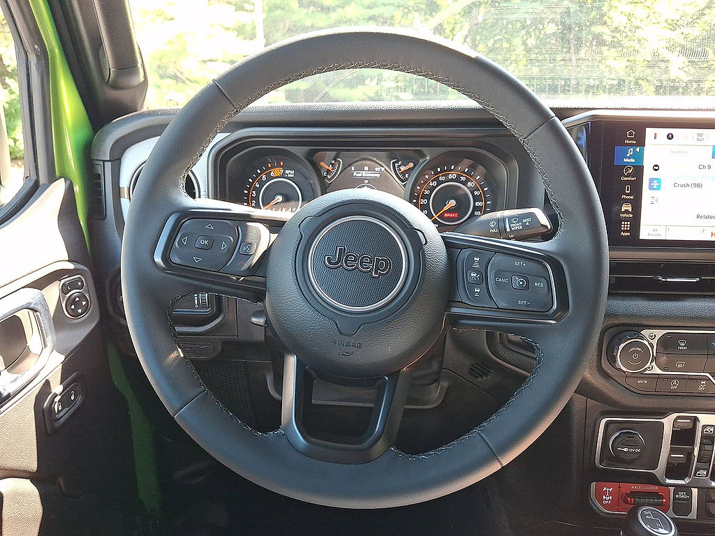 Used 2025 Jeep Wrangler Unlimited Sport AWD/4WD image 17