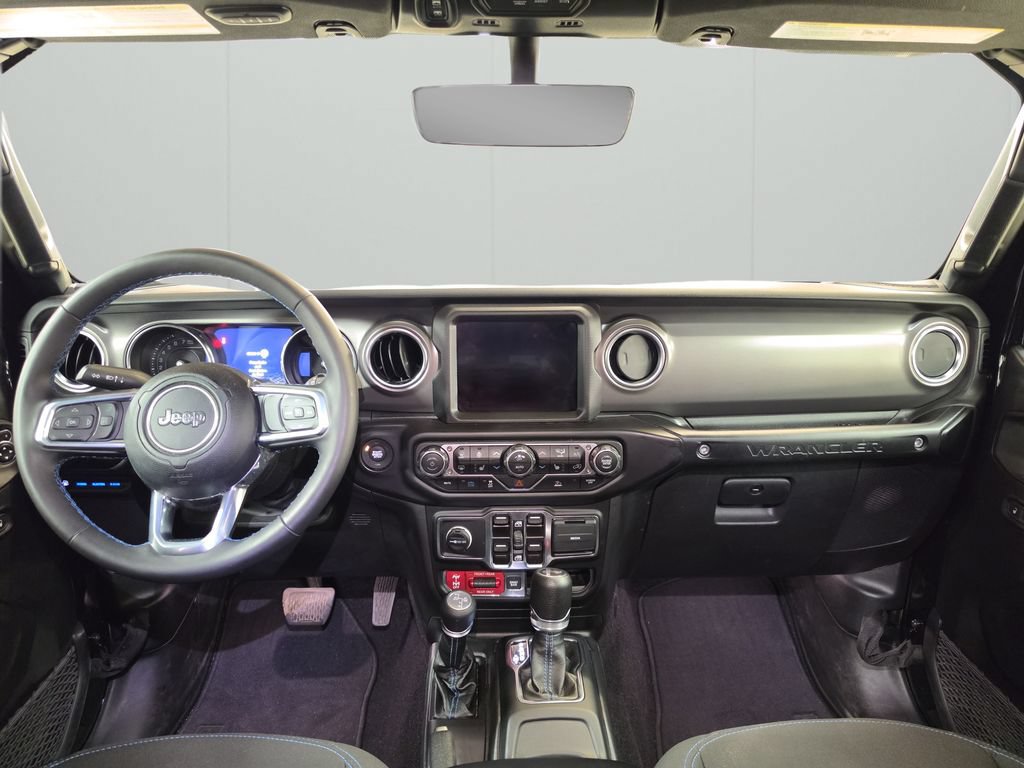 Used 2023 Jeep Wrangler Unlimited Rubicon 4xe w/ Cold Weather Group AWD/4WD image 17