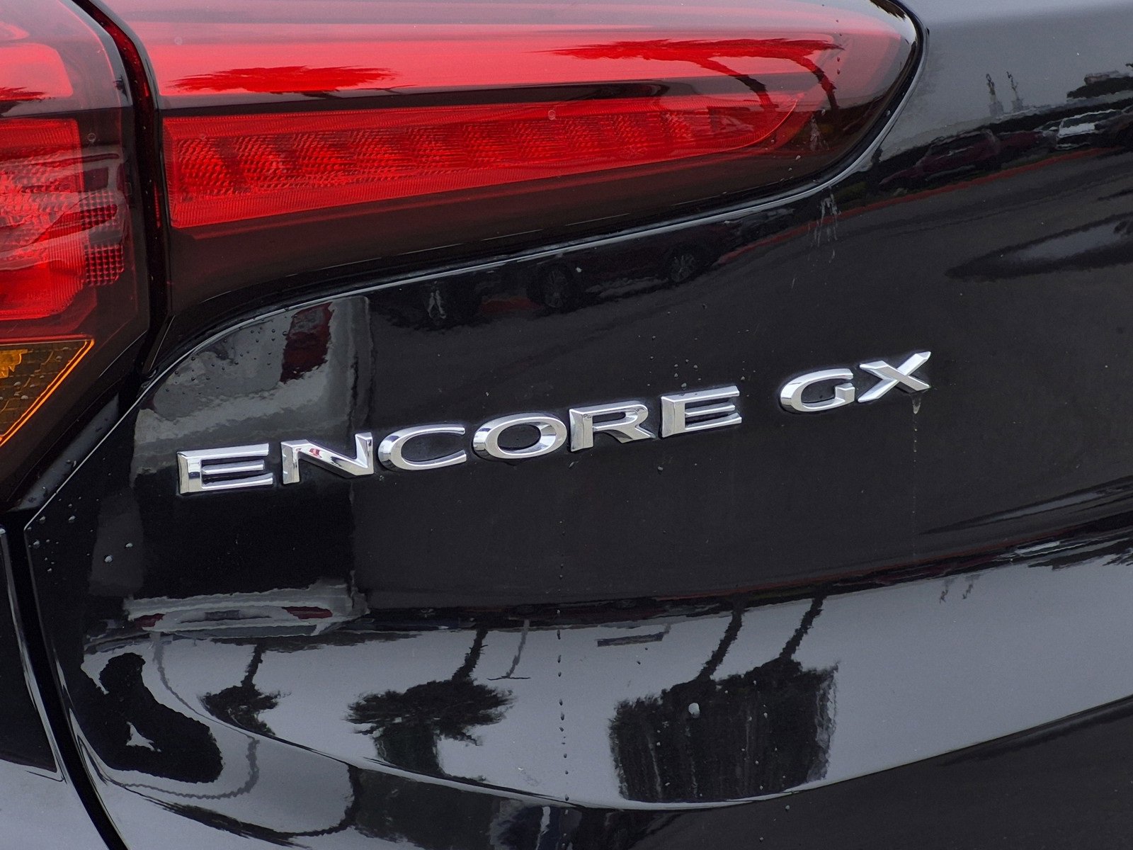 Used 2021 Buick Encore GX Essence w/ Advanced Technology Package image 8