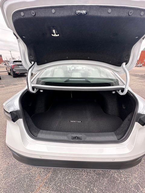 New 2026 Nissan Sentra SL w/ Floor Mat Package image 10