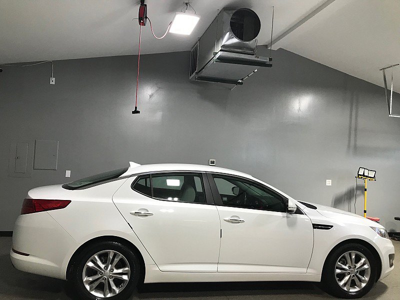 Used 2012 Kia Optima LX FWD image 2