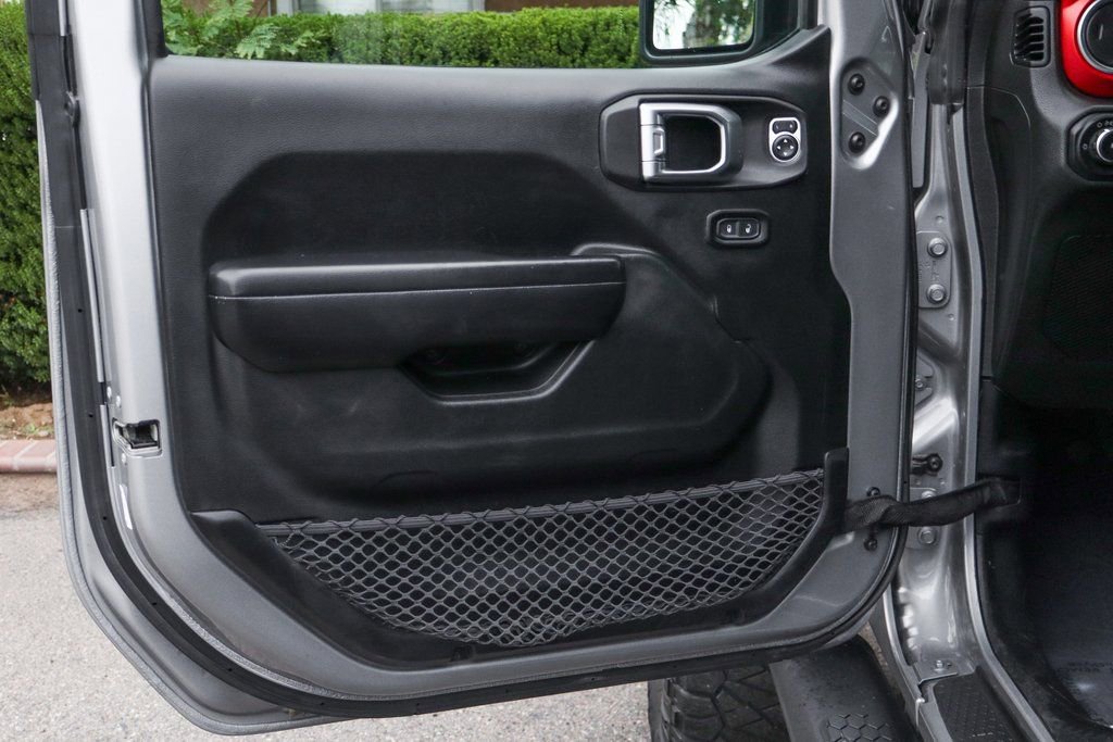 Used 2018 Jeep Wrangler Unlimited Rubicon image 16