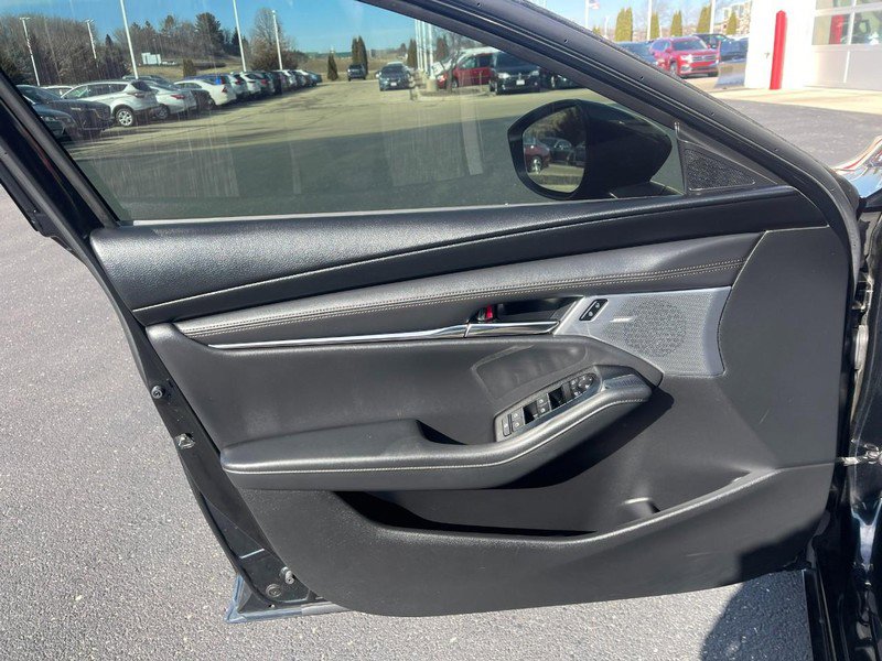 Used 2021 MAZDA MAZDA3 2.5 Turbo Sedan w/Premium Plus image 17