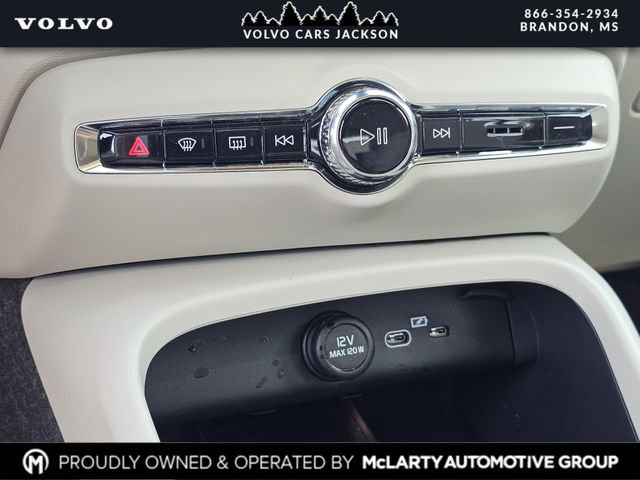 New 2026 Volvo XC40 B4 Plus w/ Protection Package Premier image 21