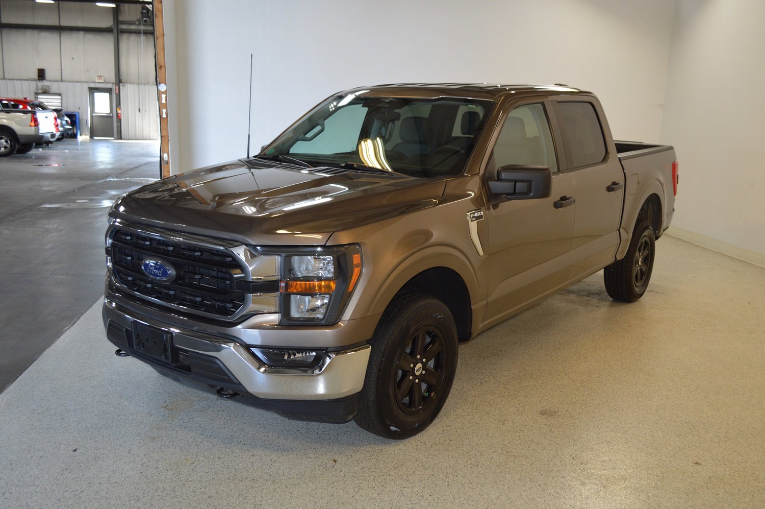 Used 2023 Ford F150 XLT image 7