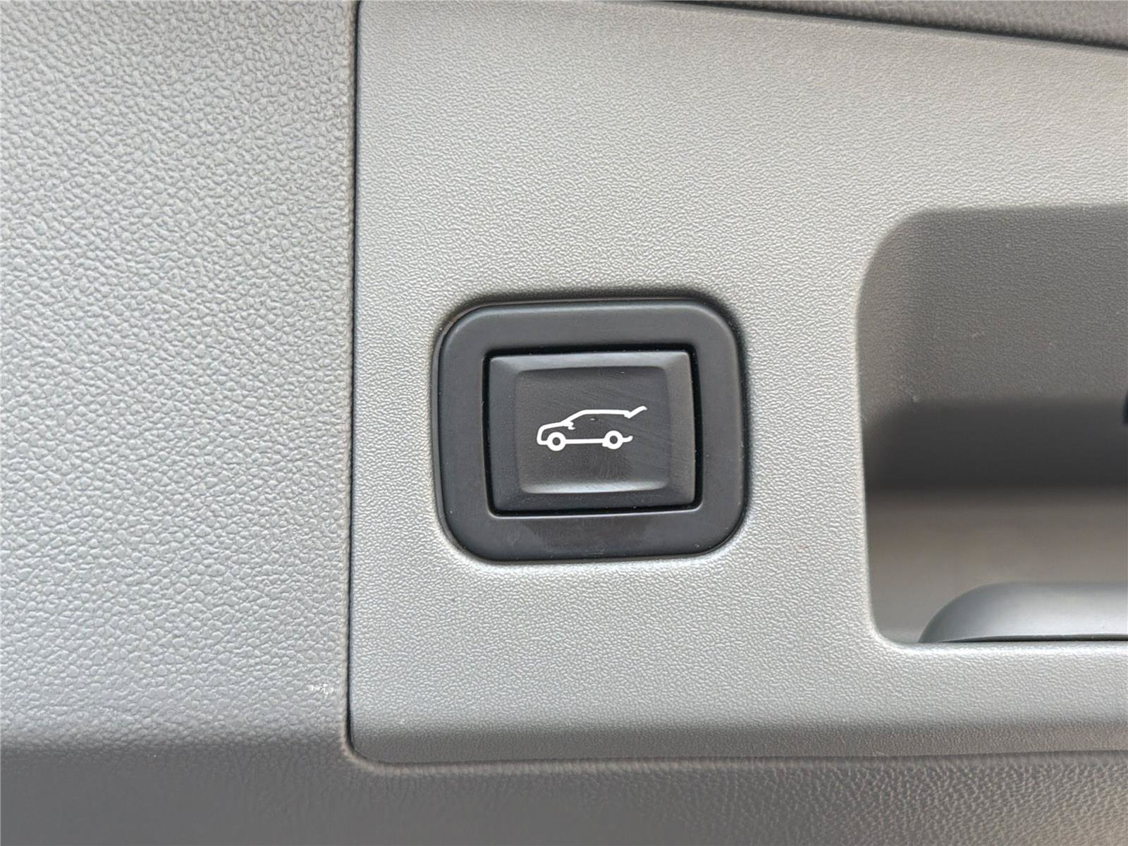 Used 2022 Cadillac XT5 Premium Luxury FWD image 18