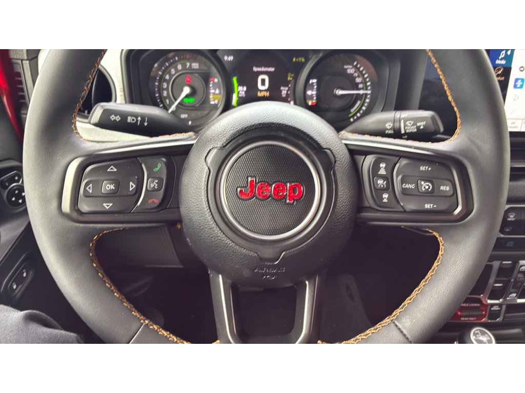 Used 2024 Jeep Wrangler Unlimited AWD/4WD image 24