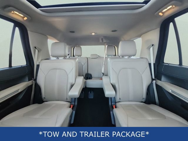 Used 2024 Ford Expedition Limited image 18